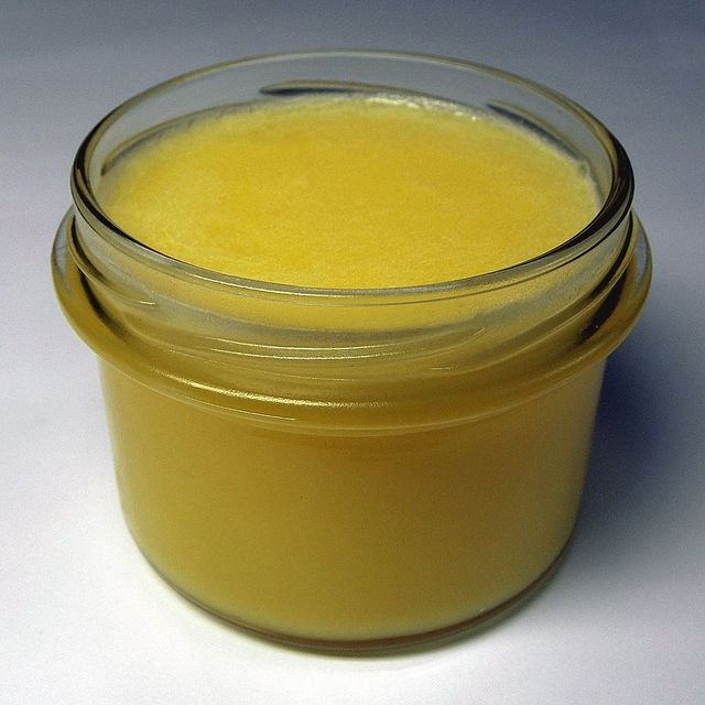 Desi Cow Ghee (நாட்டு மாட்டு நெய்)