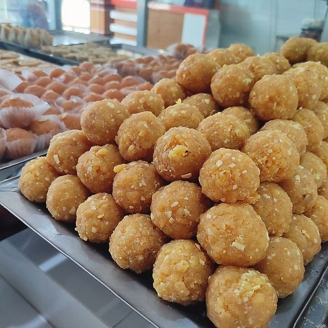 Pearl Millet Laddu (கம்பு லட்டு)
